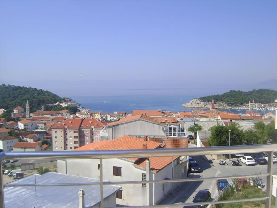 Apartment Lucija - Cozy Flat In The City Center With A Sea View & Parking Макарска Экстерьер фото