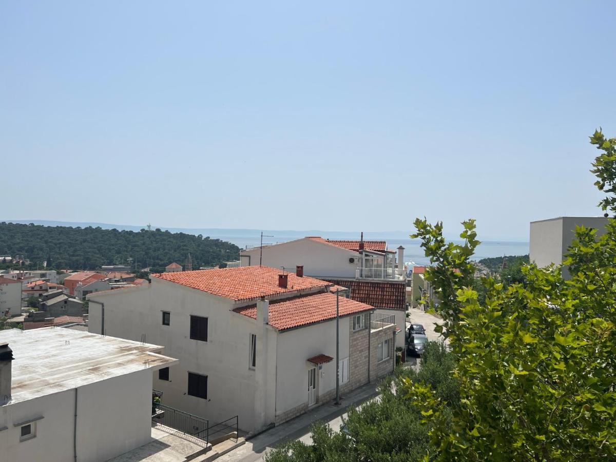 Apartment Lucija - Cozy Flat In The City Center With A Sea View & Parking Макарска Экстерьер фото